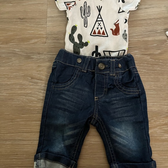 Baby clothes - Picture 5 of 10